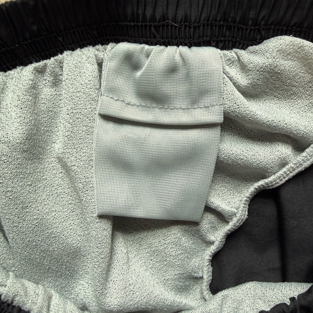 New Balance | Lined Running Shorts | Women’s Medium - Picture 6 of 6